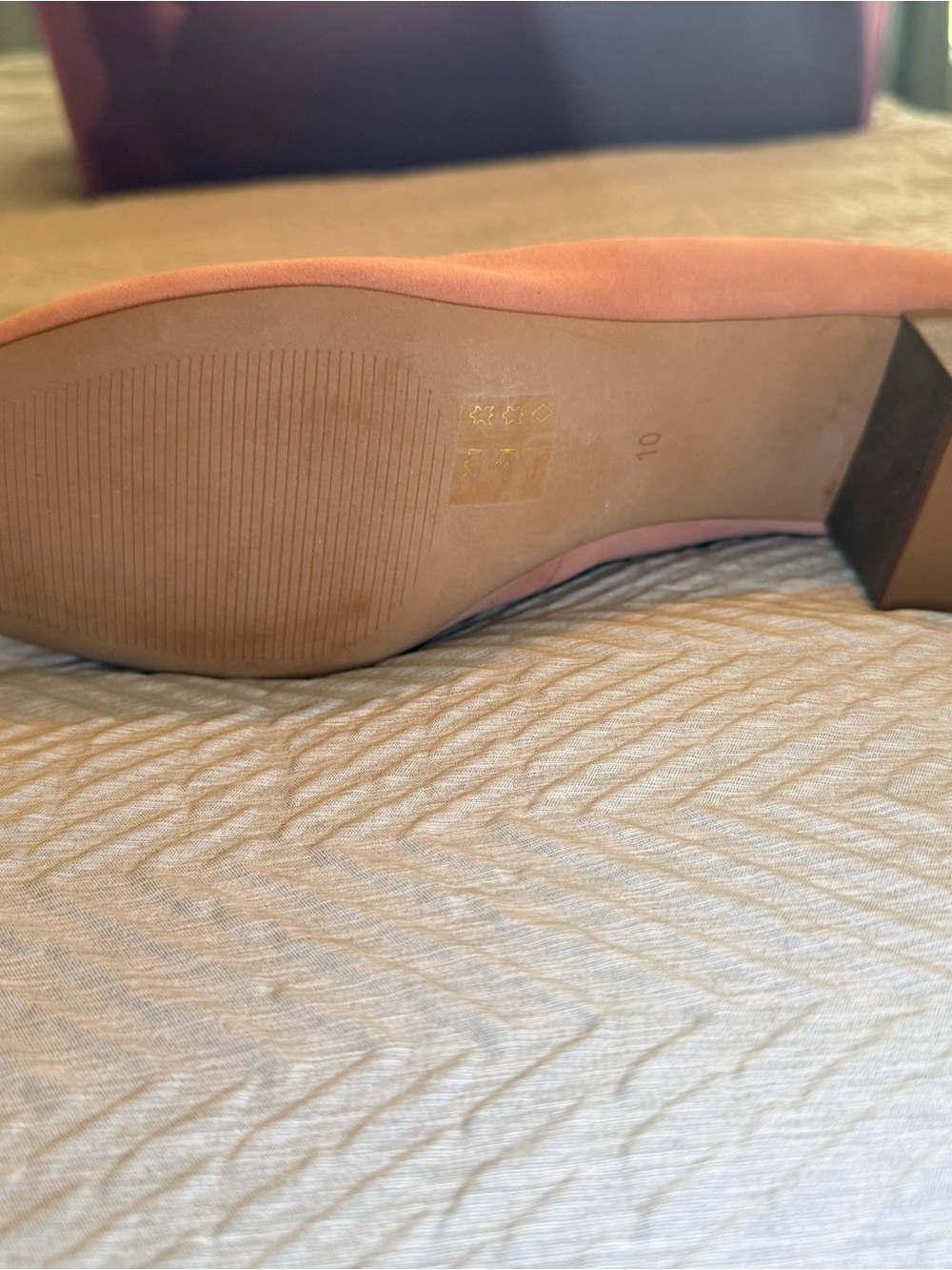 Madewell Suede Block Heel Pumps in Peachy Coral - Picture 6 of 7
